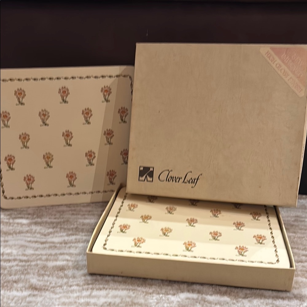 Clover Leaf Floral Table Mat Set (6)